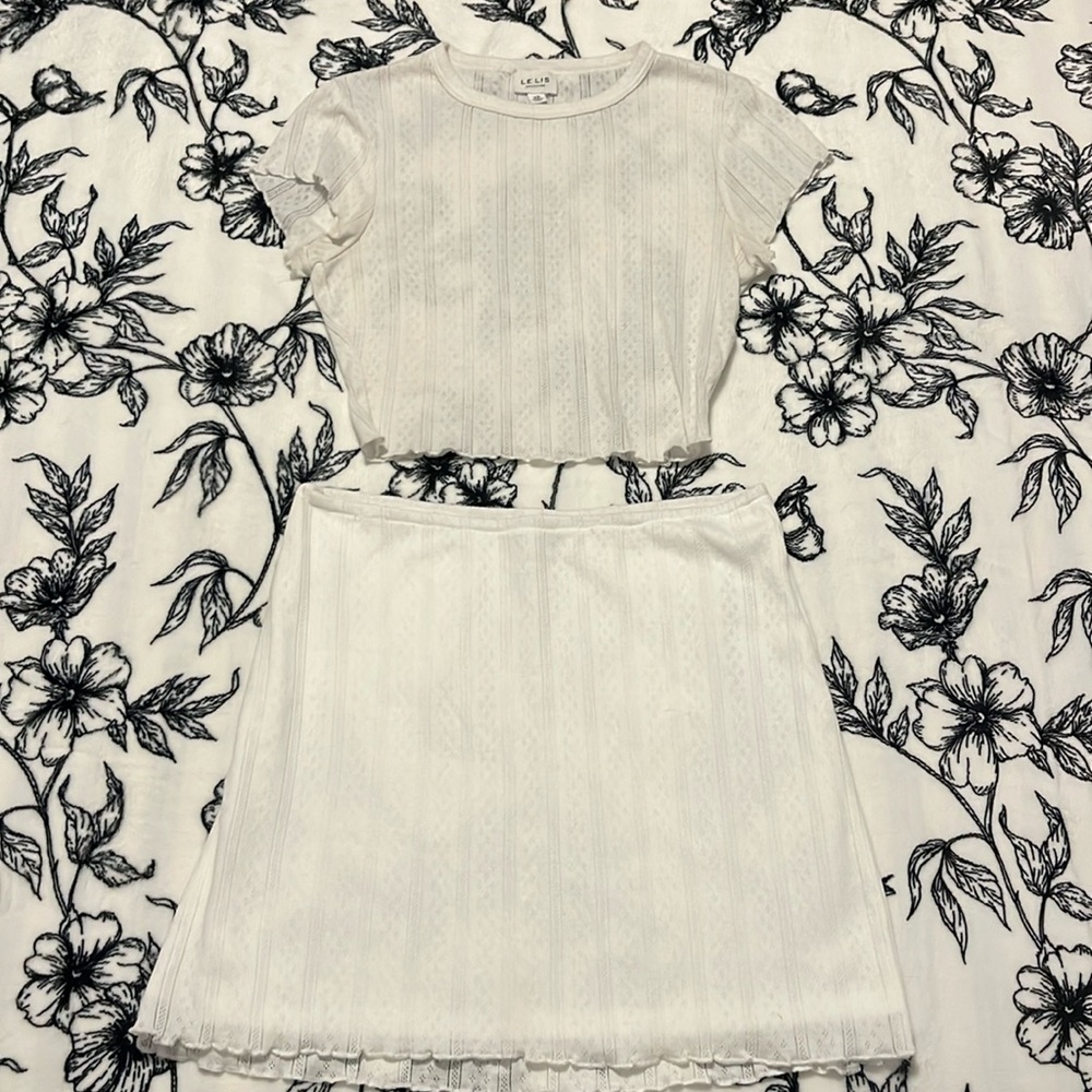 Lelis Collection White Shirt & Skirt set - size S